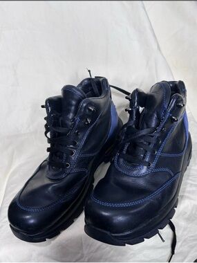 Nike Men's Navy Leather Lace-Up Hiking Boots